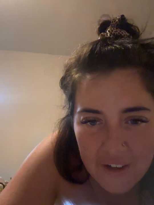 poisonivyxoxx Stripchat recording – Oct 26, 2026