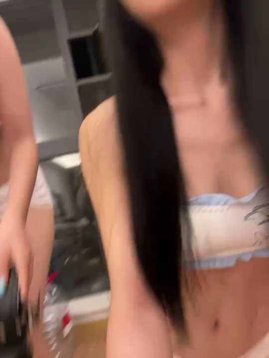 qiqi_x cam recording
