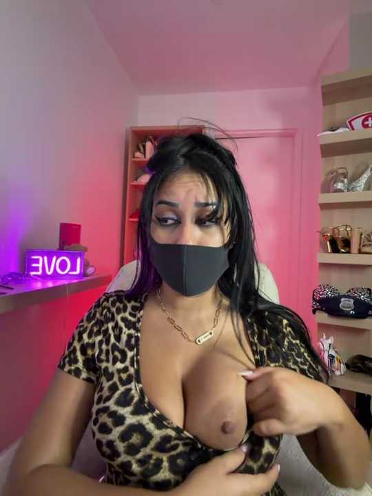 queen-chamss