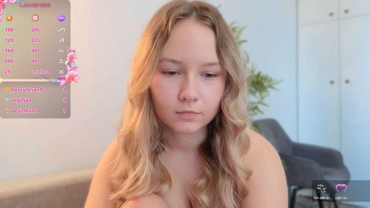 queenneee Stripchat recording – Oct 19, 2026