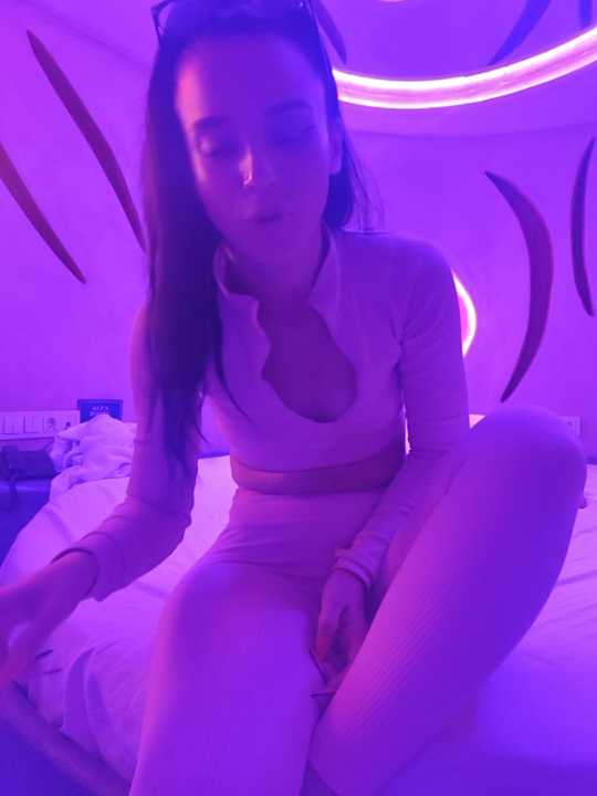 realzenia Stripchat recording – Oct 25, 2026