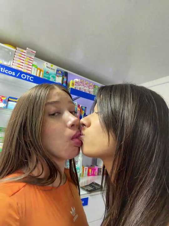 roouse Stripchat recording – Oct 28, 2026