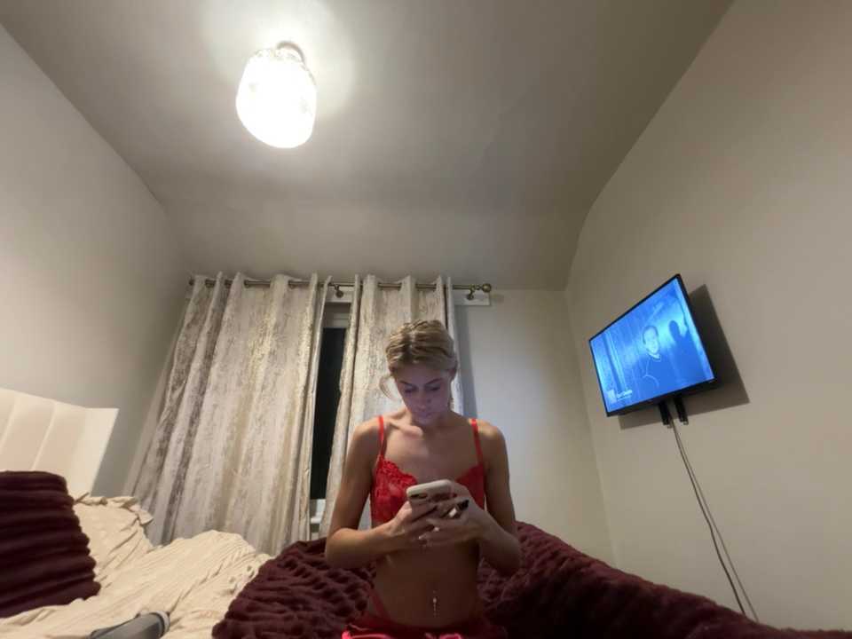 roxyrosexo Stripchat recording – Oct 22, 2026