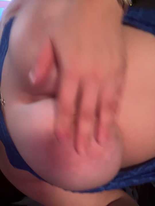 sexyBrunettex1 cam recording