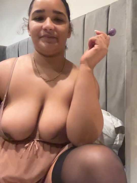 sexybxtch24 cam recording