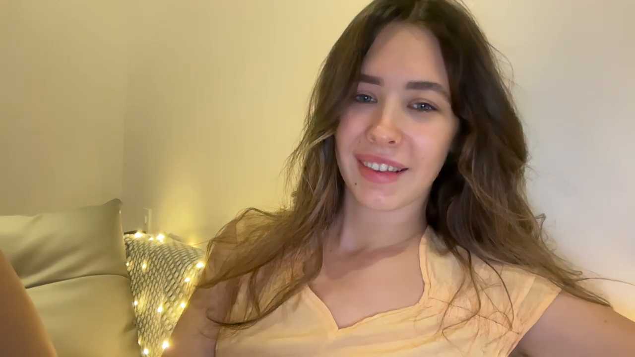 sexyyyhotLillit cam recording