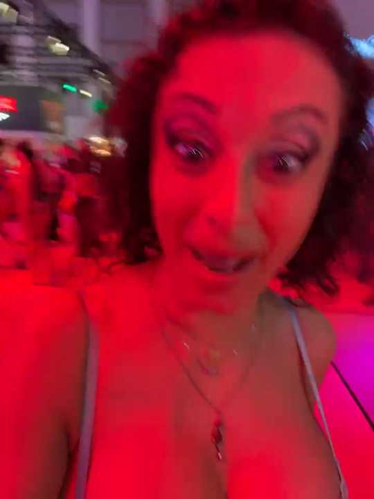therealbeverlycious Stripchat recording – Oct 25, 2026