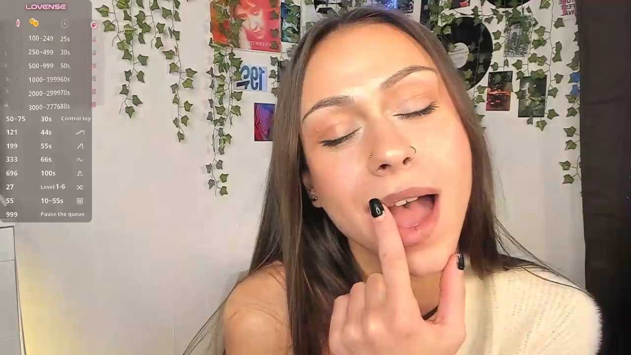 tinnymolly Stripchat recording – Oct 28, 2026