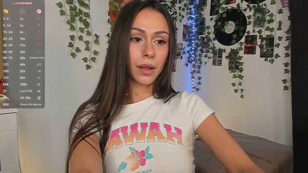 tinnymolly Stripchat recording – Oct 27, 2026