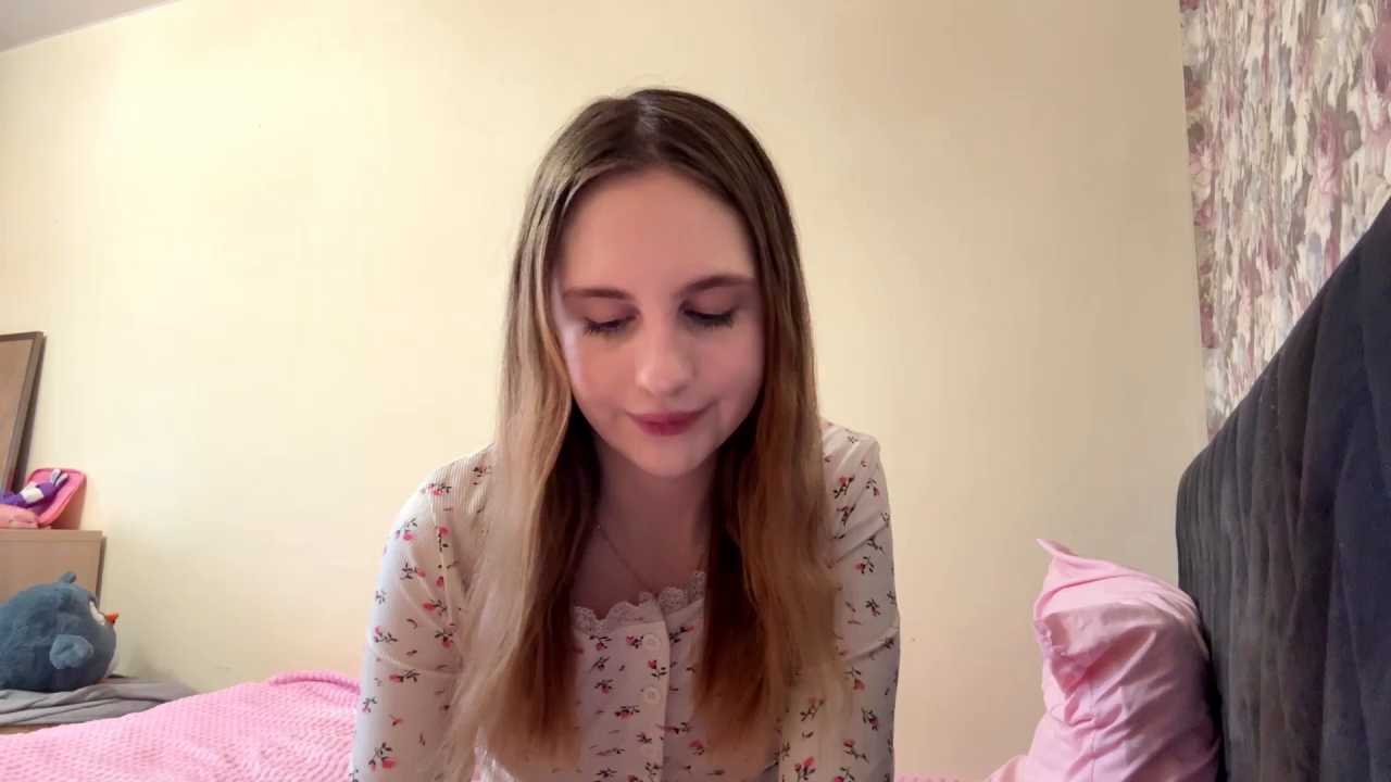 twinykimi Stripchat recording – Oct 22, 2026