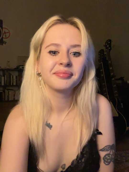 viviennedoll cam recording