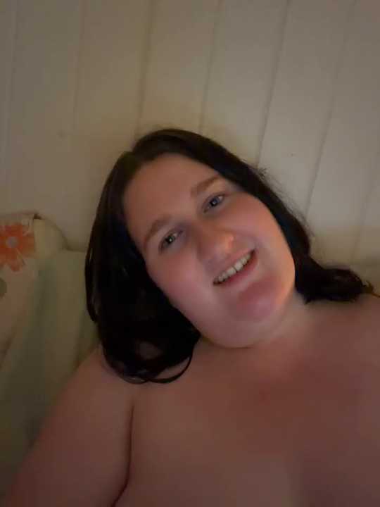 xopeachybaby Stripchat recording – Oct 24, 2026