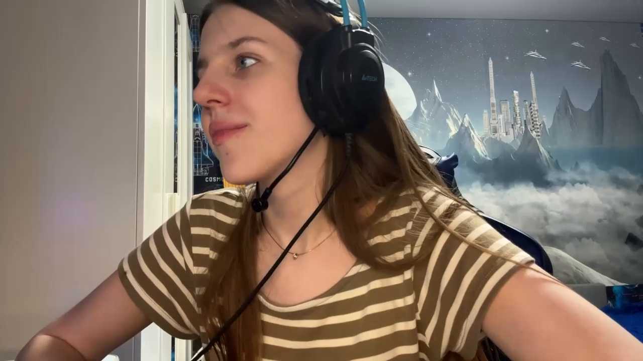 yourcutiearia cam recording