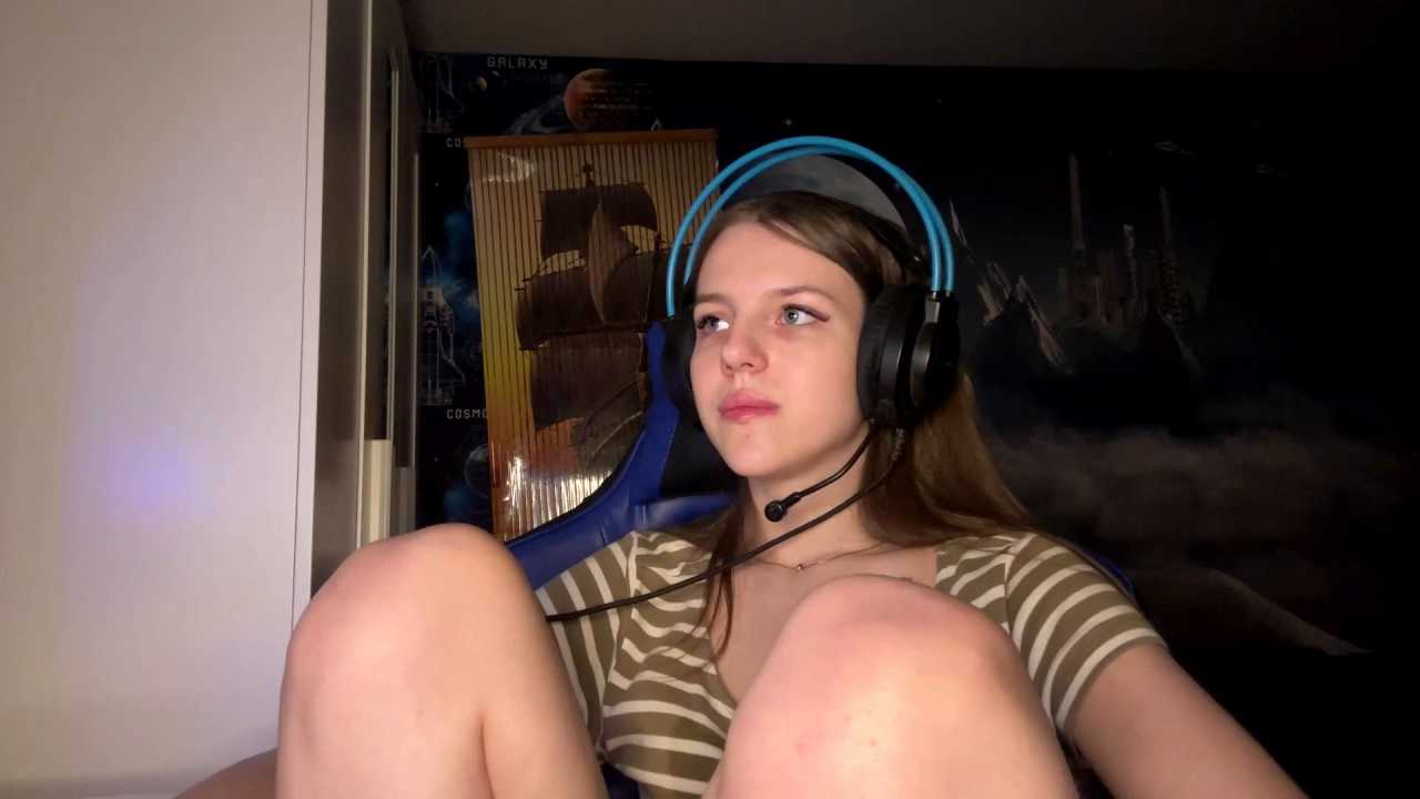 yourcutiearia cam recording