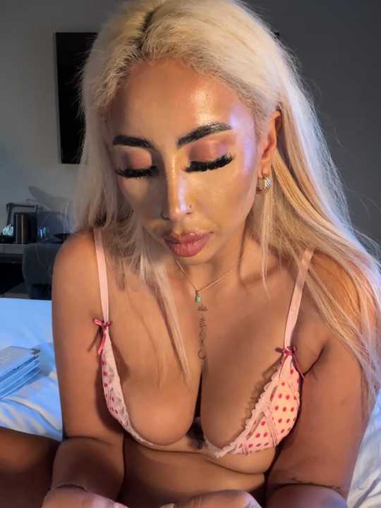 zara_bellexx
